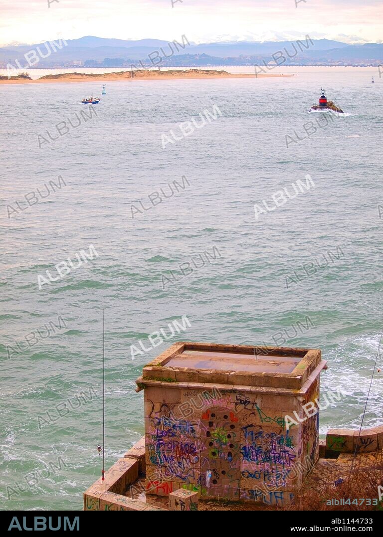 Embarcadero real, Peninsula de la Magdalena, Santander.