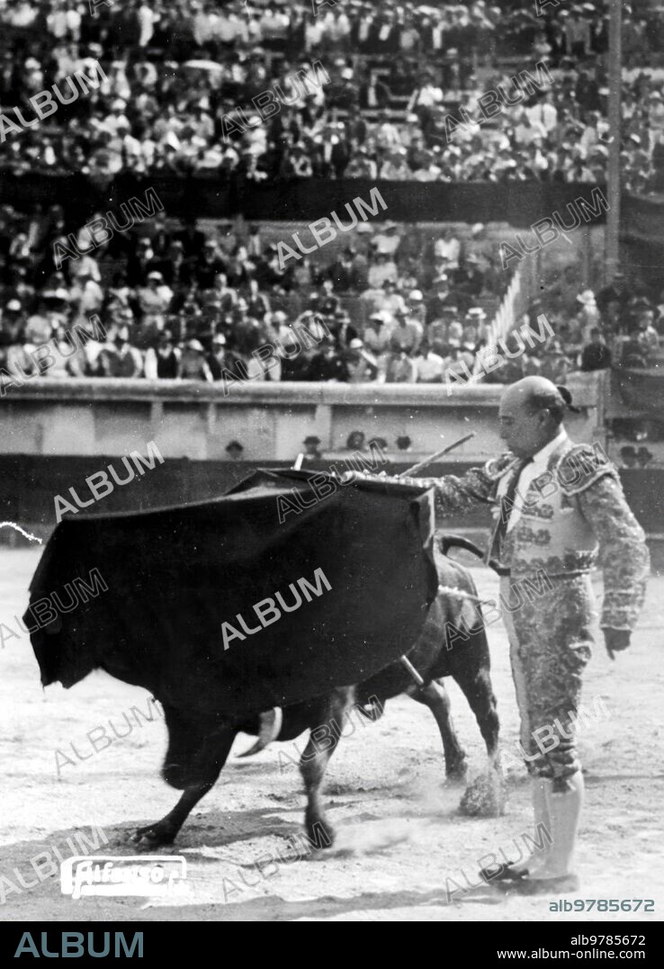 ALFONSO SÁNCHEZ PORTELA. June 1934. Belmonte Bullfighting in Nimes.