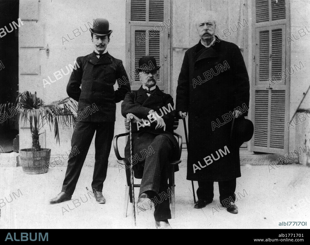 Edmondo De Amicis with his son Ugo and Teja. Italian writer Edmondo De Amicis posing with his son Ugo and his friend, the banker Teja. Bordighera, 1900s.