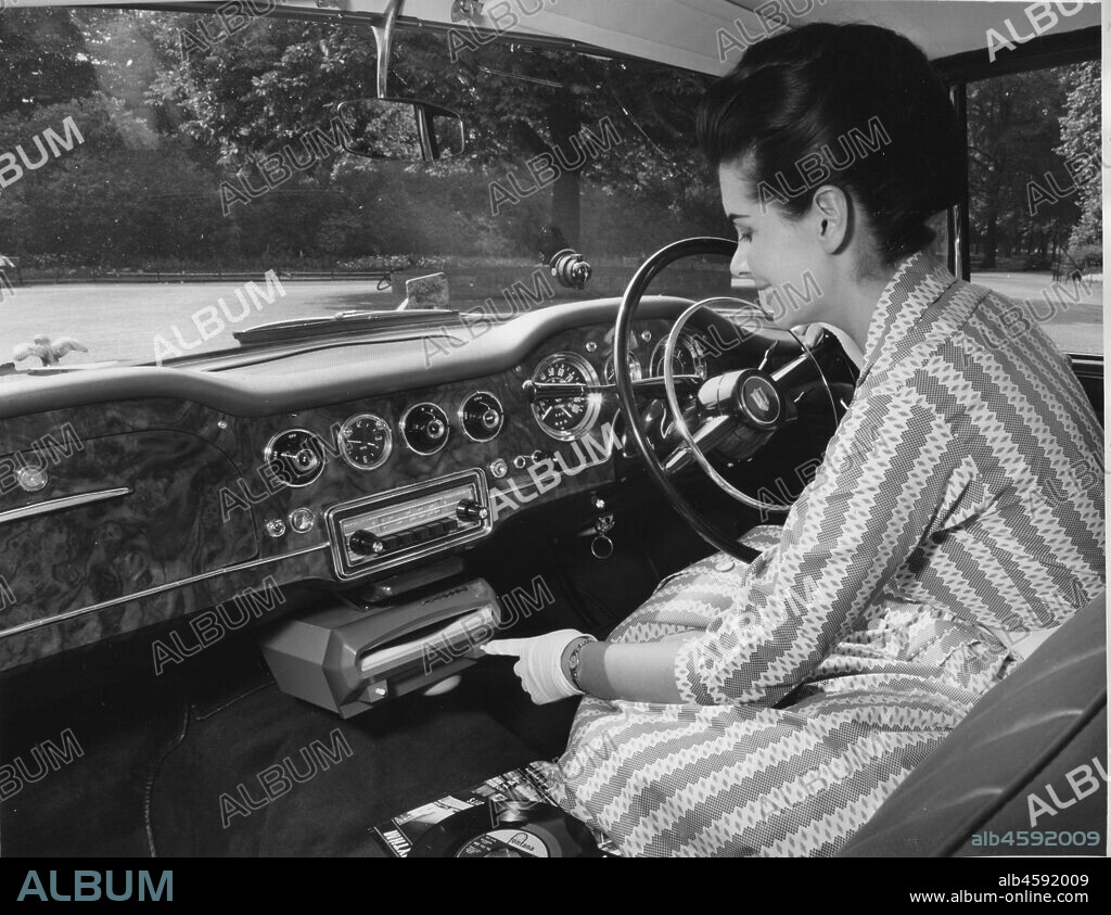 Phillips Auto Mignon in - car record player circa 1962.