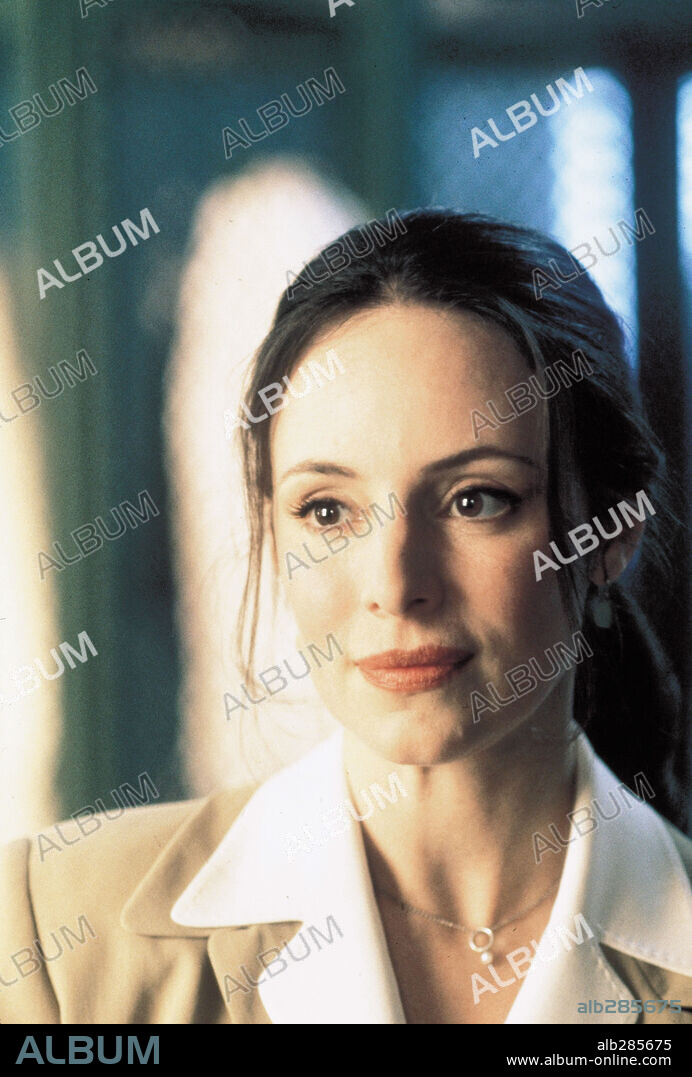 MADELEINE STOWE in THE GENERAL'S DAUGHTER, 1999, directed by SIMON WEST. Copyright PARAMOUNT PICTURES / FOREMAN, RICHARD.