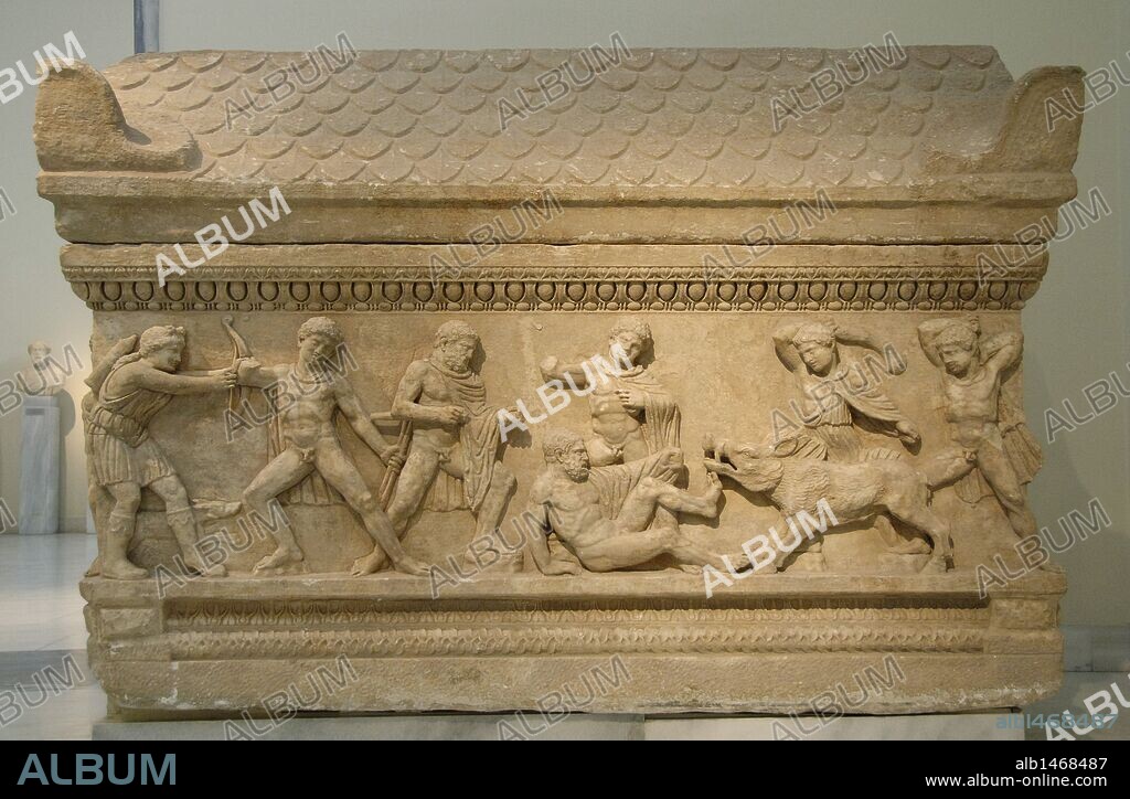 Attic sarcophagus (2nd century). Pentelic marble. Decorated with relief depicting Atlanta with two hunters and hunting wild boar of Calydon with Meleager and Atalanta. Ayios Ioannis (Patras). National Archaeological Museum. Athens. Greece.