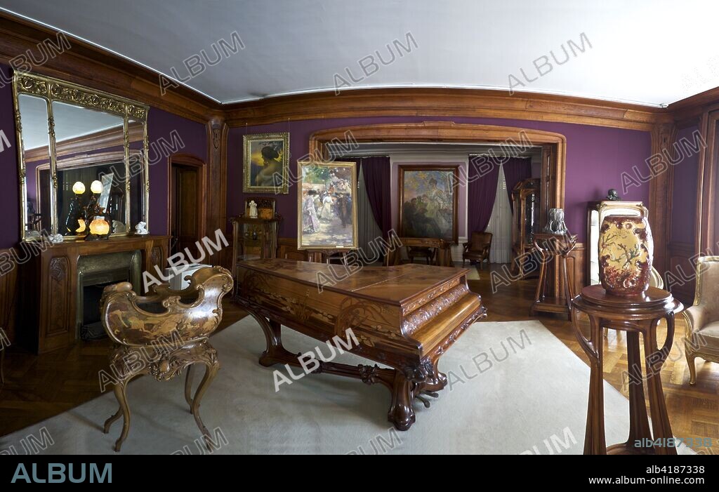 Emile Galle (1846-1904), Louis Majorelle (1859-1926), Victor Prouve (1858-1943), Eugène Vallin (1856-1922).