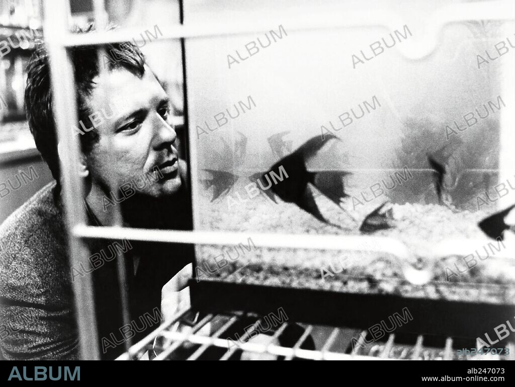 MICKEY ROURKE in RUMBLE FISH, 1983, directed by FRANCIS FORD COPPOLA. Copyright UNIVERSAL PICTURES.
