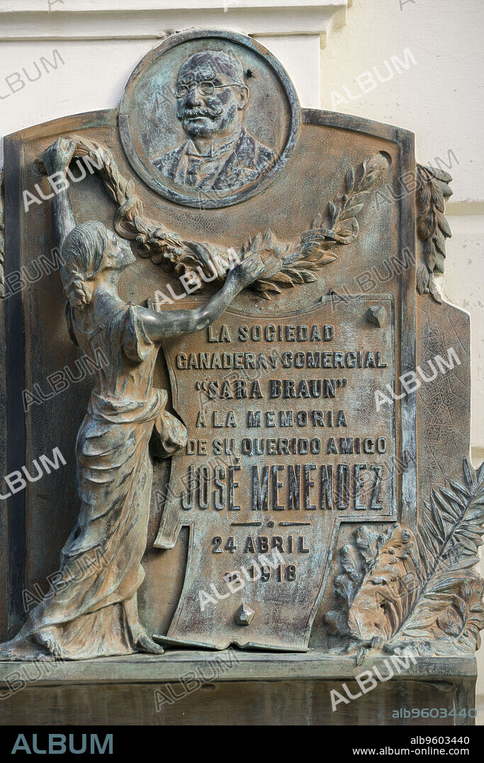 mausoleo de José Menendez, cementerio municipal Sara Braun, 1894, Punta Arenas -Sandy Point-, Patagonia, República de Chile,América del Sur.