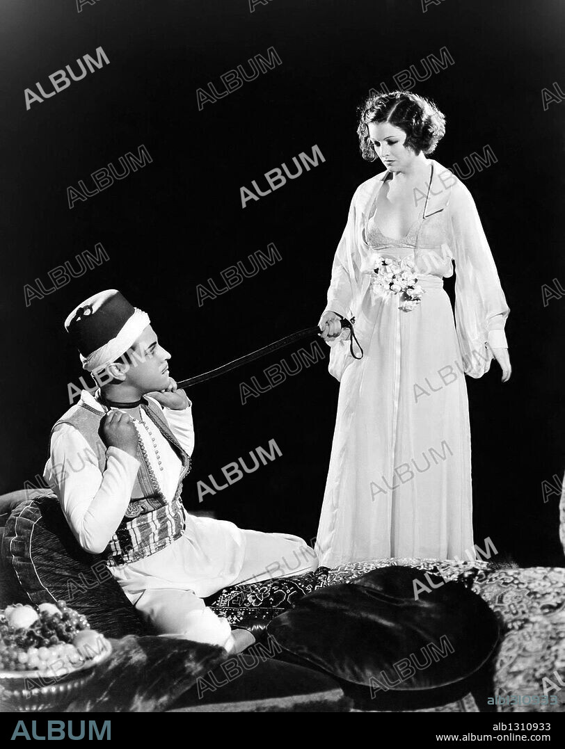 MYRNA LOY y RAMON NOVARRO en THE BARBARIAN, 1933, dirigida por SAM WOOD. Copyright M.G.M.