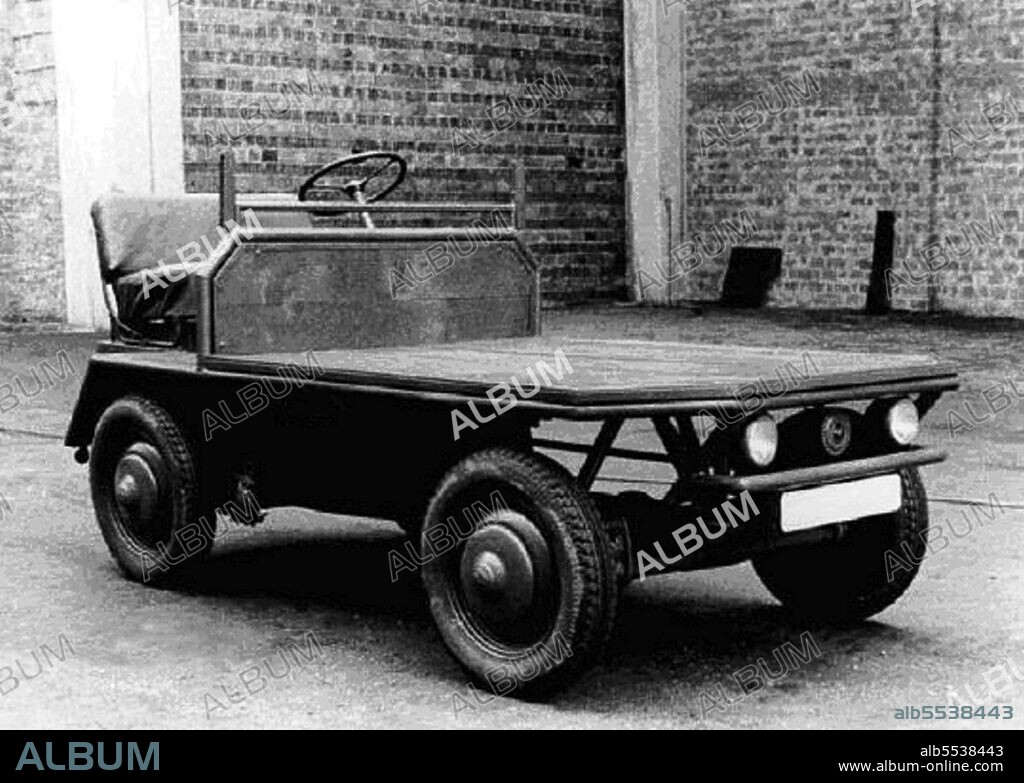 The Volkswagen Plattenwagen was never sold to the public, and was used only by the Volkswagen factory in Wolfsburg as a parts runabout. When Dutch Volkswagen importer Ben Pon visited the Wolfsburg factory in 1947, he spotted a Plattenwagen based on the Volkswagen Beetle. This gave him the idea for a Volkswagen commercial vehicle which would become the future Volkswagen Transporter.