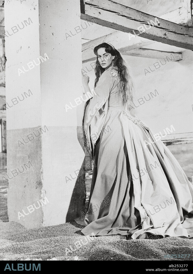 ALIDA VALLI en SENSO, 1954, dirigida por LUCHINO VISCONTI. Copyright LUX FILM.