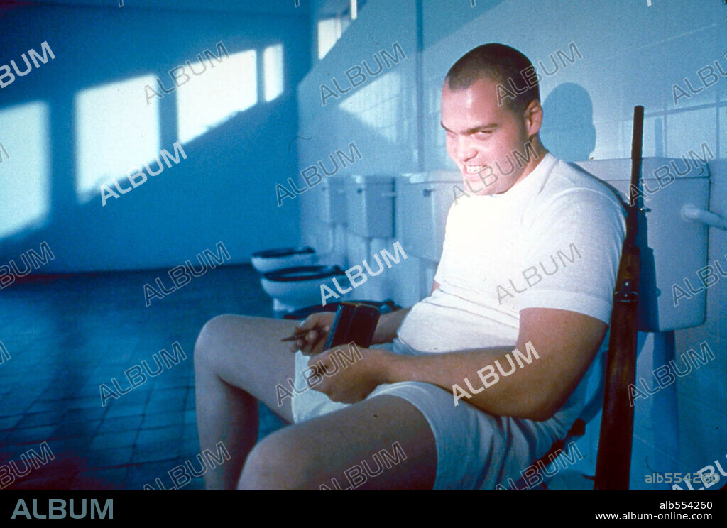 VINCENT D'ONOFRIO en LA CHAQUETA METÁLICA, 1987 (FULL METAL JACKET), dirigida por STANLEY KUBRICK. Copyright WARNER BROTHERS.