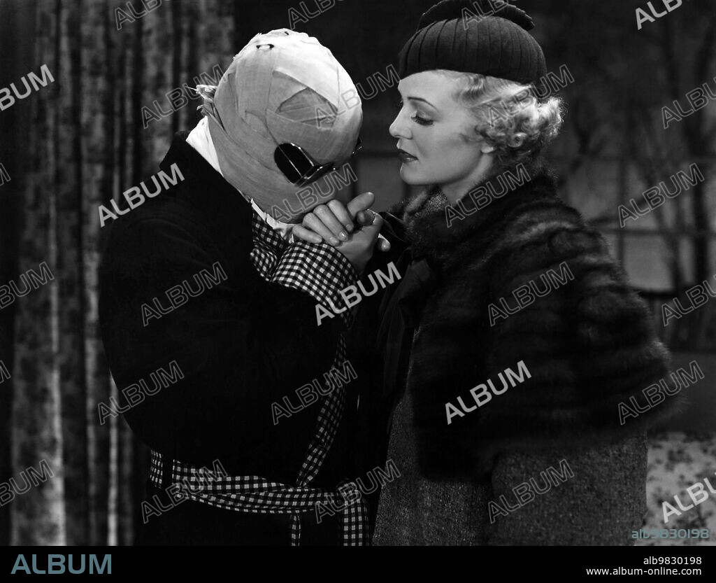 CLAUDE RAINS and GLORIA STUART in THE INVISIBLE MAN, 1933, directed by JAMES WHALE. Copyright UNIVERSAL PICTURES.
