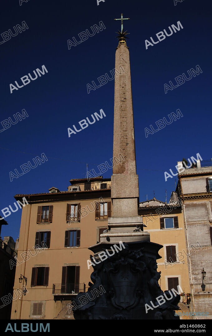 Macuteo Obelisk. Dated at time of egyptian pharaoh Ramesses II, New Kingdom. Placed in 1711 on a restored fountain by Filippo Barigioni (1690-1753). Rotonda Square. Rome. Italy.