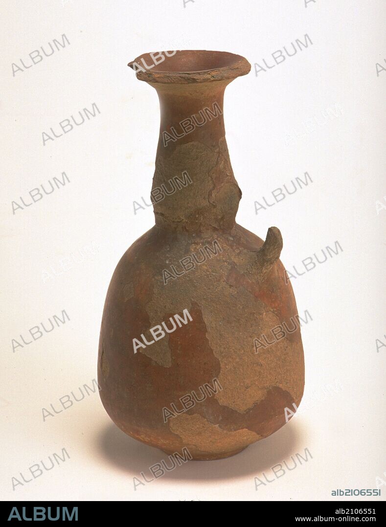 JARRO DE BOCA DE SETA. FENICIO. (DEPOSITO: MUSEO ARQUEOLOGICO NACIONAL).