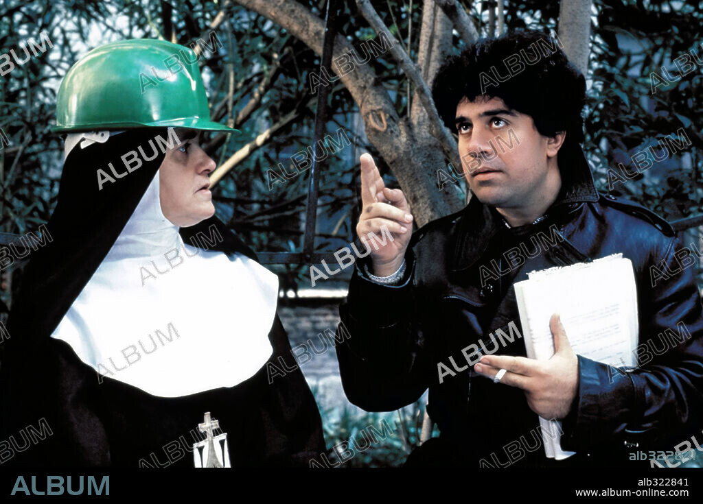 CHUS LAMPREAVE and PEDRO ALMODOVAR in DARK HABITS, 1983 (ENTRE TINIEBLAS), directed by PEDRO ALMODOVAR. Copyright TESAURO / MULLER, ANA.