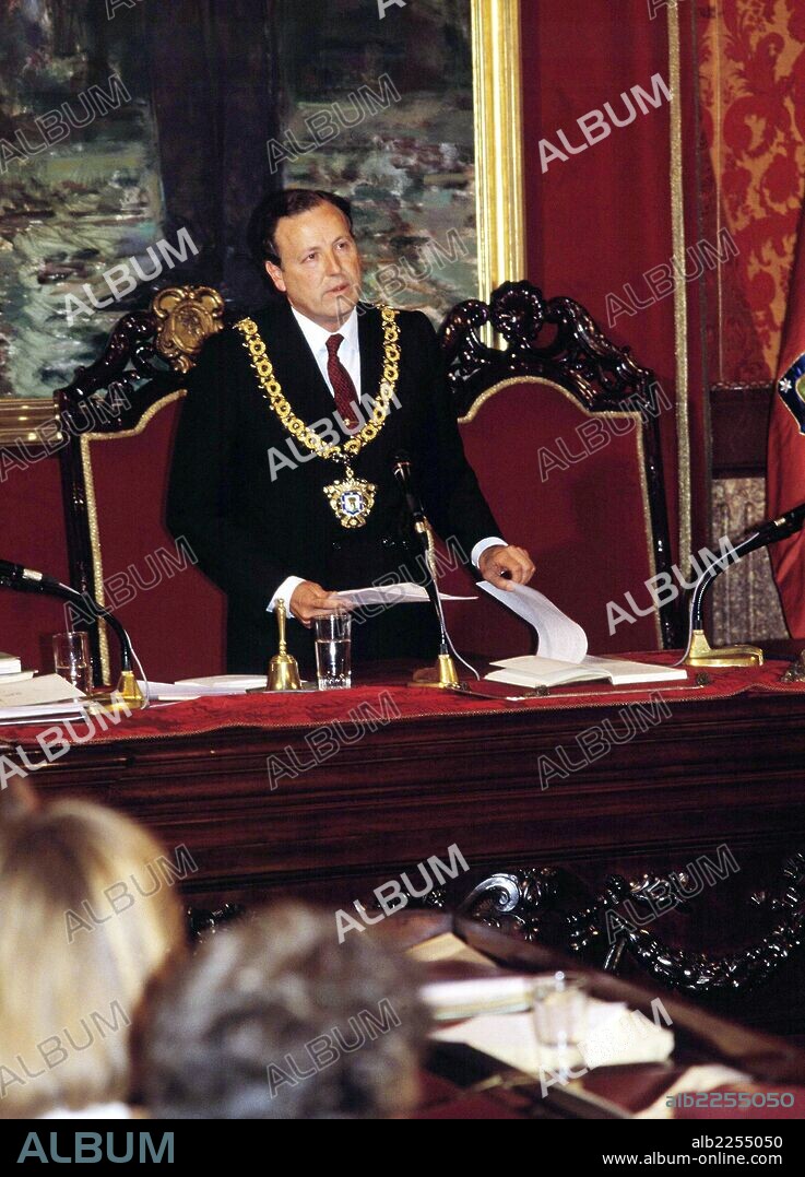 ALVAREZ DEL MANZANO , JOSE MARIA. POLITICO ESPAÑOL. ALCALDE DE MADRID. TOMA DE POSESION COMO ALCALDE DE MADRID EN 1991.