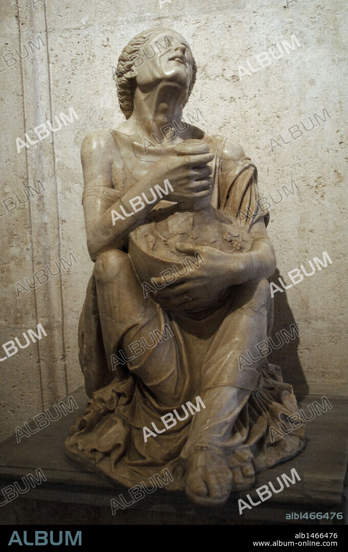 Roman Art. Italy. Drunk old woman. Sculpture. Marble. Copy from hellenistic period, 3rd century B.C. It comes from Rome, Via Nomentana - S. Agnese (1620). Capitoline Museums. Rome. Italy.
