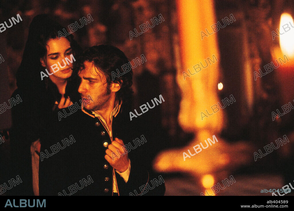 LEONARDO SBARAGLIA and PAZ VEGA in CARMEN, 2003, directed by VICENTE ARANDA. Copyright STAR LINE/PARALLEL PICTURES/PLANET PICTURES.