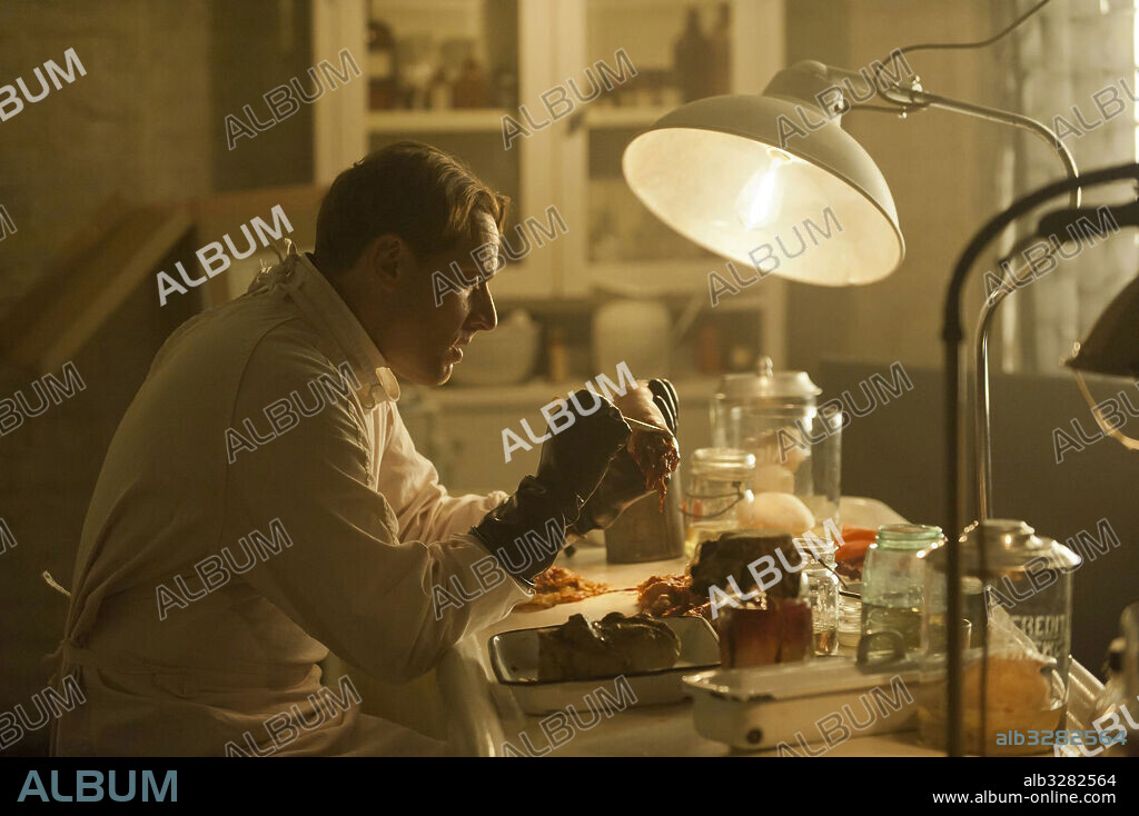 MATT ROSS in AMERICAN HORROR STORY, 2011. Copyright 20TH CENTURY FOX TV.