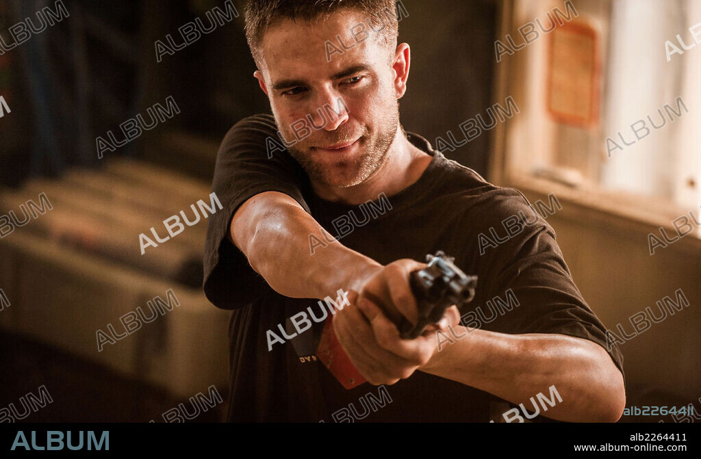 ROBERT PATTINSON in THE ROVER, 2014, directed by DAVID MICKOD. Copyright PORCHLIGHT FILMS.