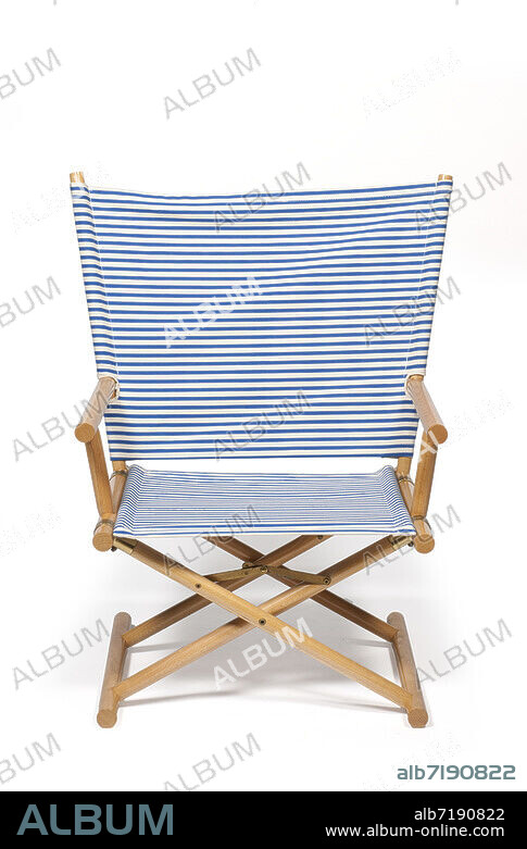 Fauteuil [Catamaran]. 1977.

Germanaz, Christian
créateur
Naissance: 1940

Baumann
éditeur

Fauteuil pliant

hêtre rond, triple couche de vernis polyuréthane; articulation en fer laitonné non oxydable; assise et dossier coton 100% imputrescible

H. cm : 98,5  H. cm de l'assise : 38,5  l. cm : 84  Prof. cm : 63,5

Dépôt du Centre national des arts plastiques - ministère de la Culture et de la Communication, 1985

n° inventaire: FNAC 2100.