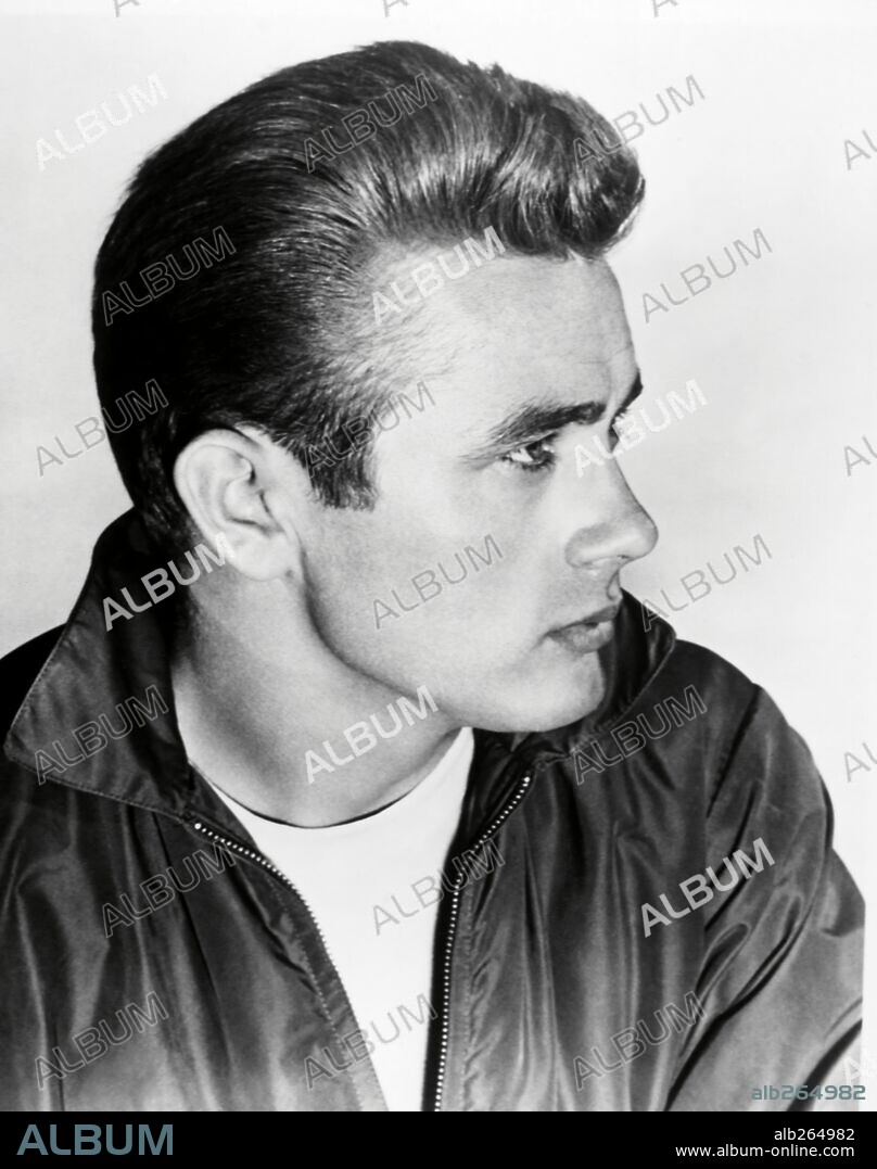 JAMES DEAN in ...DENN SIE WISSEN NICHT, WAS SIE TUN, 1955 (REBEL WITHOUT A CAUSE), unter der Regie von NICHOLAS RAY. Copyright WARNER BROTHERS.