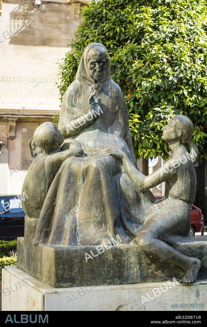 monumento a  Pere d'Alcàntara Penya,1968, Remigia Caubet, plaza del Banc del Oli, Palma, Mallorca, Balearic Islands, Spain.