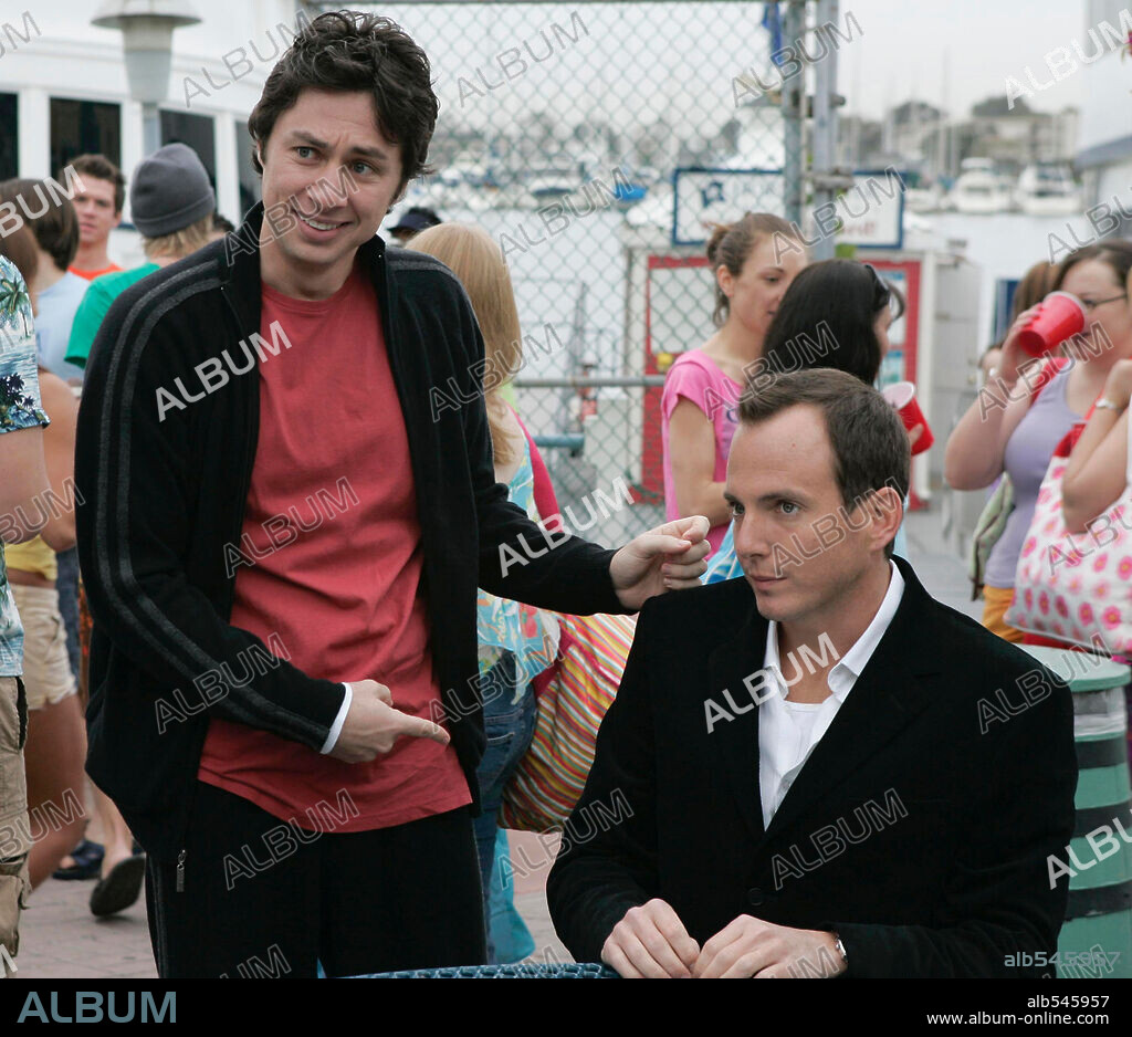 WILL ARNETT and ZACH BRAFF in ARRESTED DEVELOPMENT, 2003, directed by PAUL FEIG. Copyright FOX / URDANK, SAM.