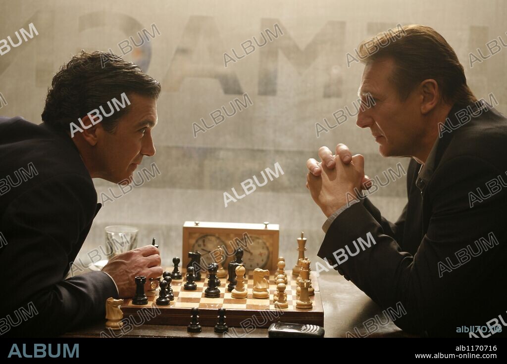 ANTONIO BANDERAS y LIAM NEESON en CRONICA DE UN ENGAÑO, 2008 (THE OTHER MAN), dirigida por RICHARD EYRE. Copyright RAINMARK FILMS.