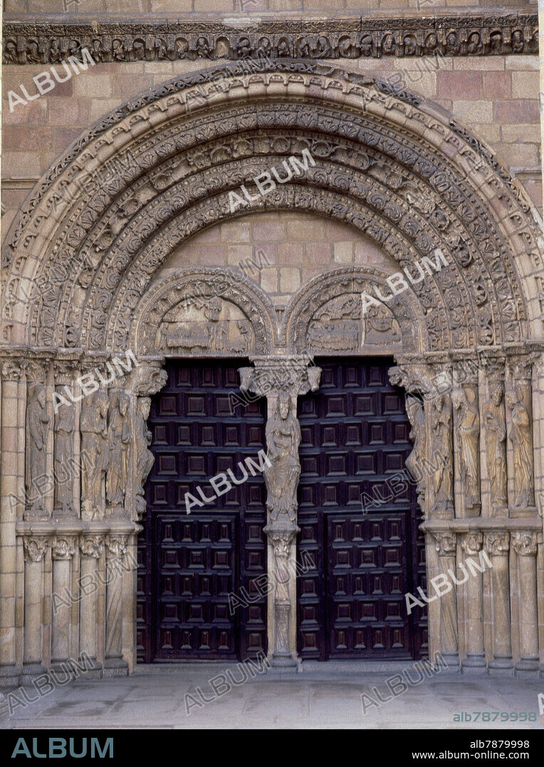 PORTADA OCCIDENTAL DE LA BASILICA DE SAN VICENTE - SIGLO XII - ROMANICO ESPAÑOL.