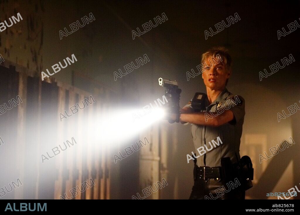 LAURIE HOLDEN in SILENT HILL, 2006, directed by CHRISTOPHE GANS. Copyright TRISTAR PICTURES / RAFY.