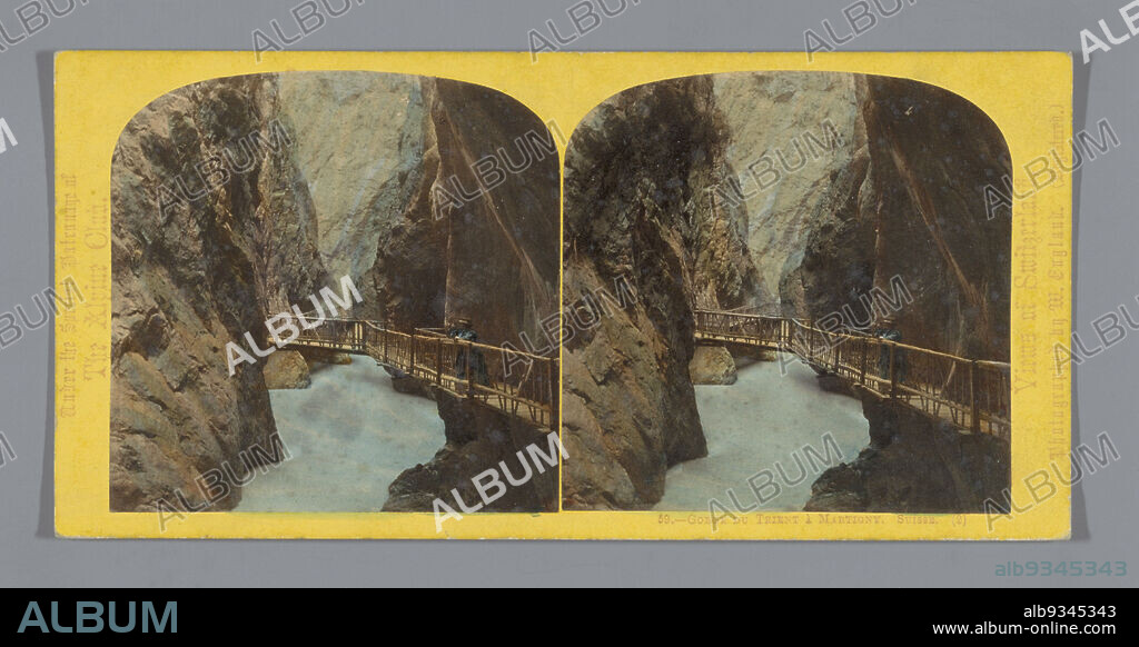 Bridge through the Trient gorge, Gorge du Trient à Martigny. Suisse. (2) (title on object), William England (mentioned on object), Wallis, c. 1850 - c. 1880, cardboard, albumen print, height 85 mm × width 170 mm.