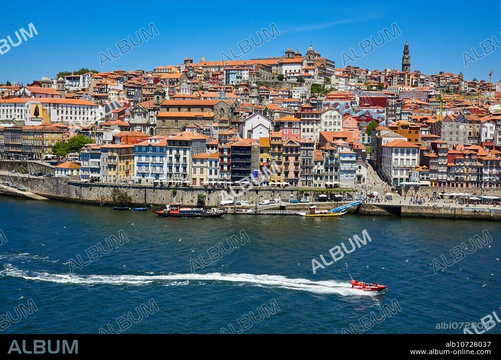 Cais da Ribeira, Rio Douro river, Porto, Portugal.