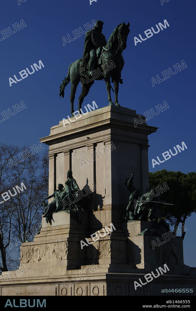 Guiseppe Garibaldi (1807-1882). Militar y político italiano. Artífice de la unidad italiana, creó el cuerpo llamado "camisas rojas". Monumento a Garibaldi, 1895, por Emilio Gallori (1846-1924). Plaza Garibaldi. Roma. Italia.