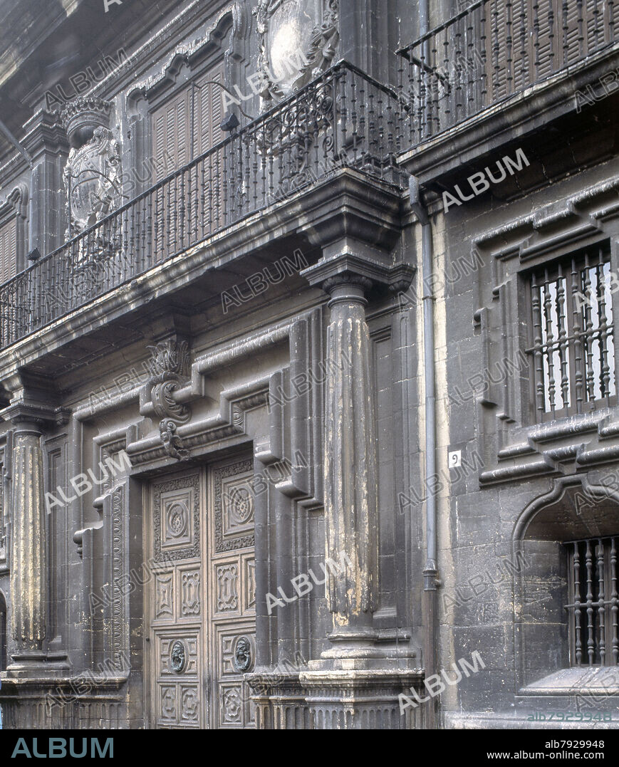 FRANCISCO DE LA RIVA LADRON DE GUEVERA (1686-1741). FACHADA DEL PALACIO DEL MARQUES DE SAN FELIZ - S XVIII.