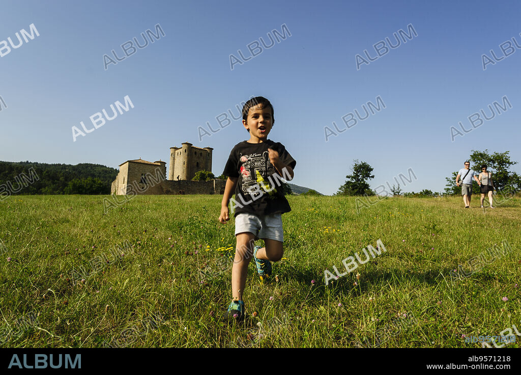 castillo de Arques, siglo XIII,departamento del Aude, Languedoc-Roussillon, pirineos orientales,Francia, europa.