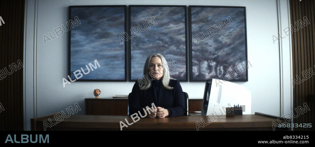 PATRICIA ARQUETTE en SEPARACION, 2022 (SEVERANCE), dirigida por BEN STILLER. Copyright Endeavor Content.