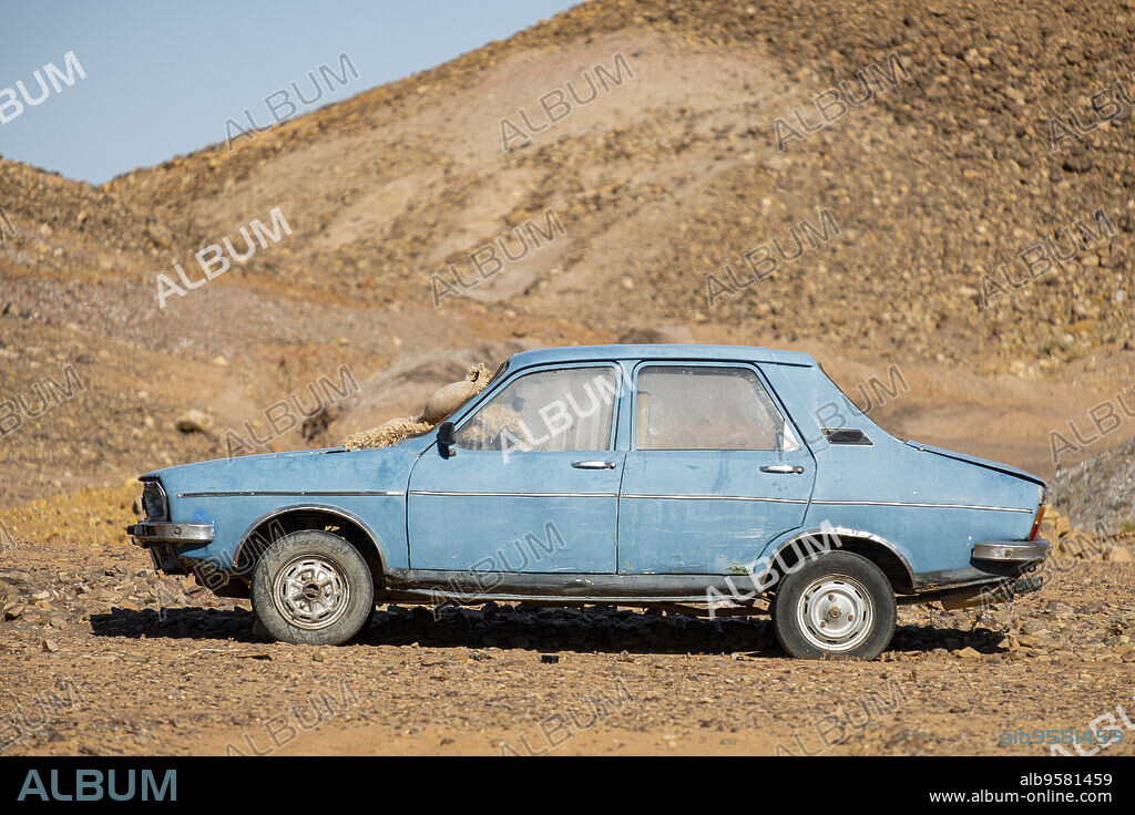 Renault R12 blue, Tourza, antiatlas, Morocco, Africa.