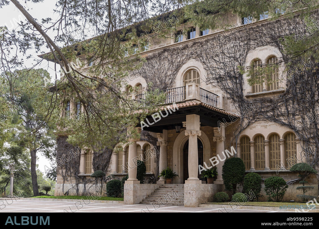Marivent Palace, summer residence of the Spanish royal family, Cala Mayor, Palma, Majorca, Balearic Islands, Spain.