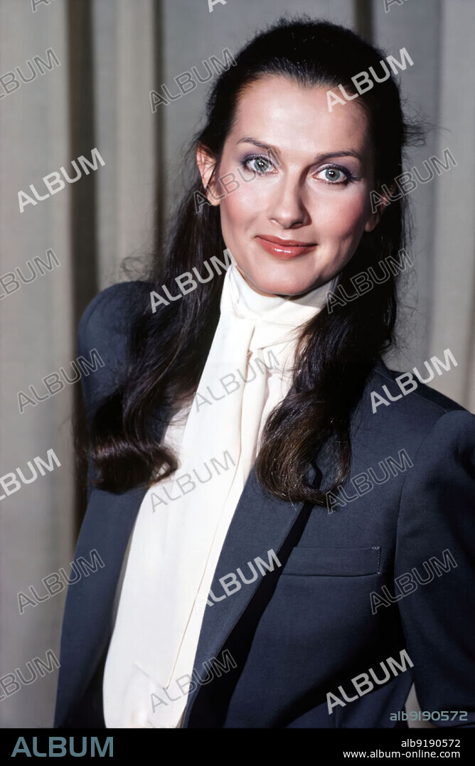 VERONICA HAMEL in HILL STREET BLUES, 1981, directed by COREY ALLEN and DAVID ANSPAUGH. Copyright NATIONAL BROADCASTING COMPANY (NBC).