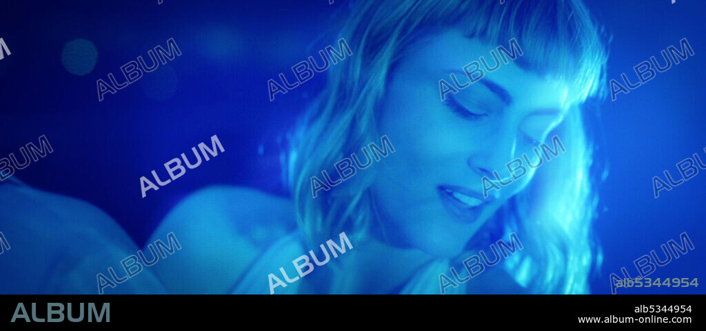 NORA ARNEZEDER in BERSERK, 2019, directed by RHYS WAKEFIELD. Copyright Defiant Studios / Hollywood Kills.