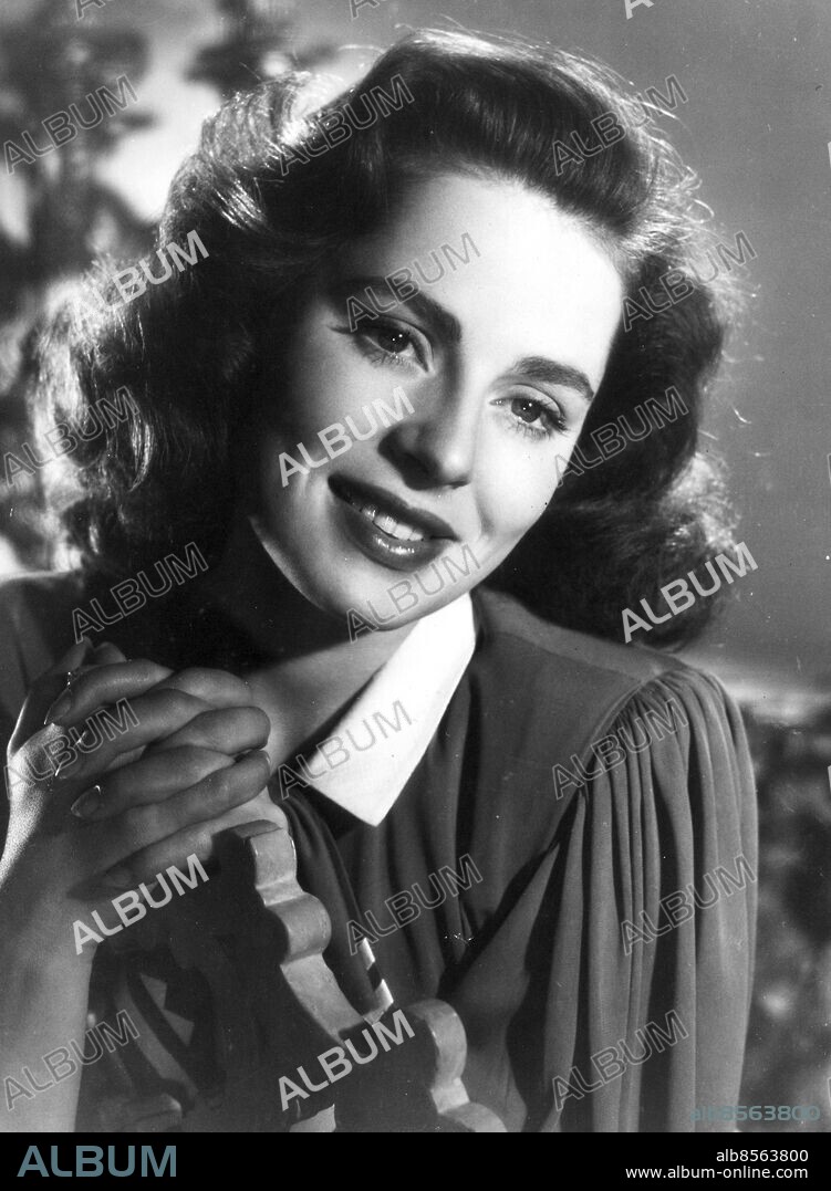 SEKLET-KULTUR-40   Viveca Lindfors inledde sin skådespelarkarriär i slutet på 30-talet i Kjel lAbells "Anna Sophie Hedvig". 1944 spelade hon mot Georg Rydeberg i "Appassionata" som hon även inledde ett omtalat förhållande med. 1946 skrev hon kontrakt med Warner Brothers i Hollywood och inledde en internationell filmkarriär. Foto: TT Kod: 190/9909 COPYRIGHT SCANPIX SWEDEN.