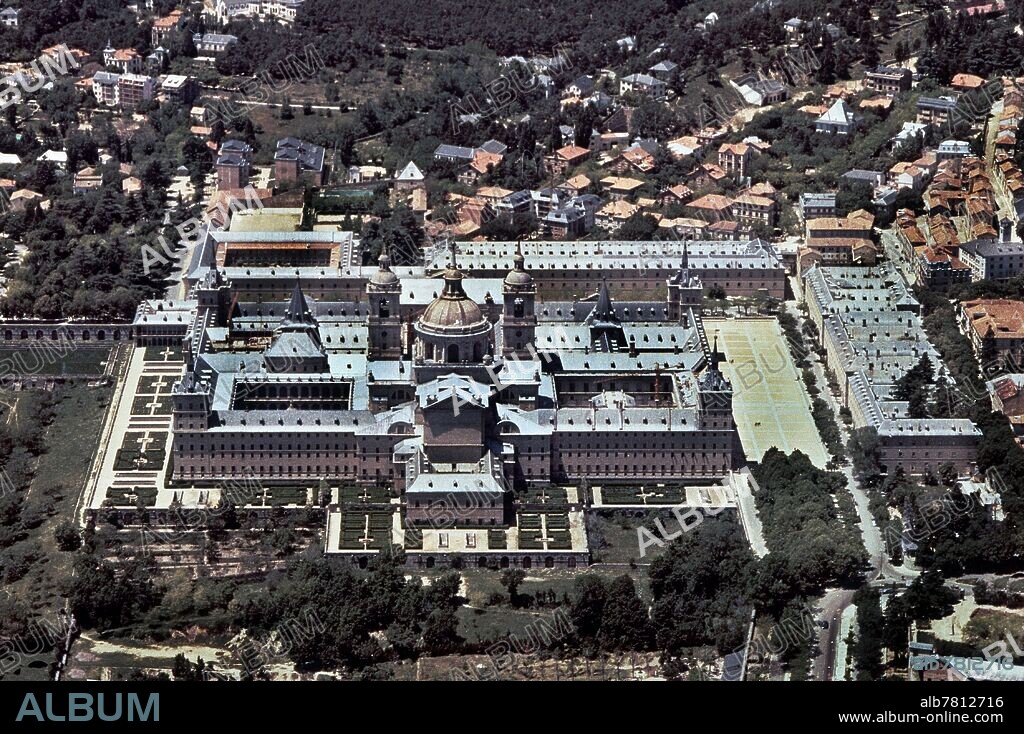 JUAN DE HERRERA. VISTA AEREA DEL MONASTERIO DEL ESCORIAL - FOTO AÑOS 60.