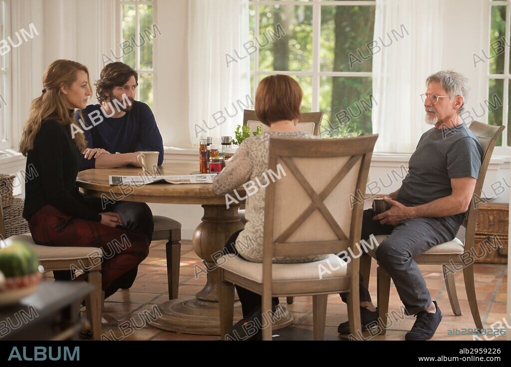 BLAKE LIVELY, HARRISON FORD, KATHY BAKER et MICHIEL HUISMAN dans THE AGE OF ADALINE, 2015, réalisé par LEE TOLAND KRIEGER. Copyright LAKESHORE ENTERTAINMENT / PERA, DIYAH.