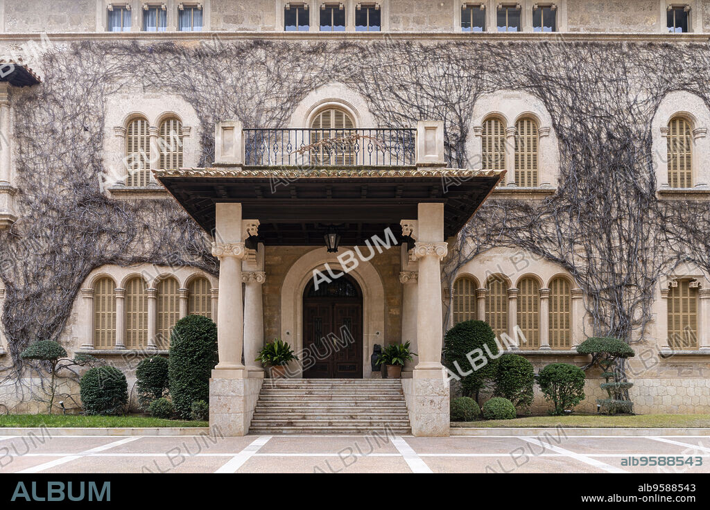 Marivent Palace, summer residence of the Spanish royal family, Cala Mayor, Palma, Majorca, Balearic Islands, Spain.