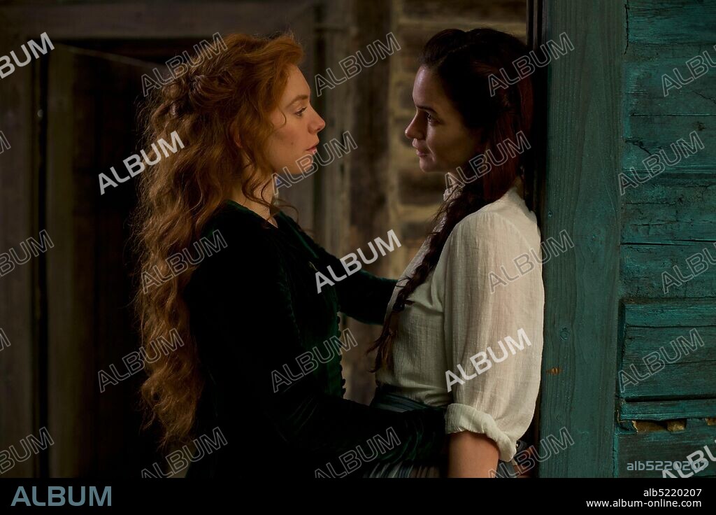KATHERINE WATERSTON and VANESSA KIRBY in THE WORLD TO COME, 2020, directed by MONA FASTVOLD. Copyright KILLER FILMS.