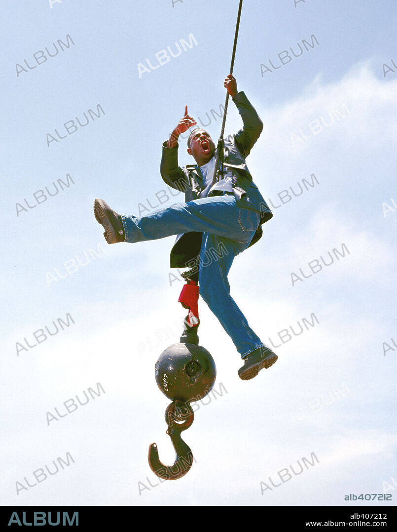 MARTIN LAWRENCE in NATIONAL SECURITY, 2003, directed by DENNIS DUGAN. Copyright COLUMBIA PICTURES / GOODE, NICOLA.