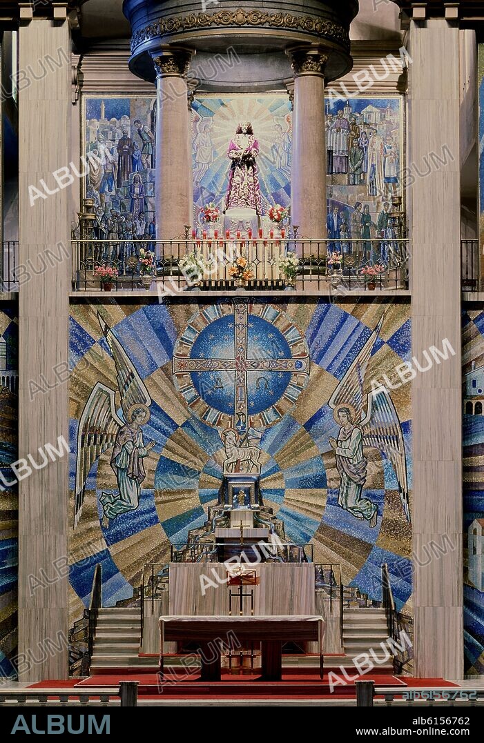SANTIAGO PADROS (1918-1971). DETALLE DEL MOSAICO DEL ALTAR MAYOR DE LA IGLESIA DE JESUS DE MEDINACELI - 1966.