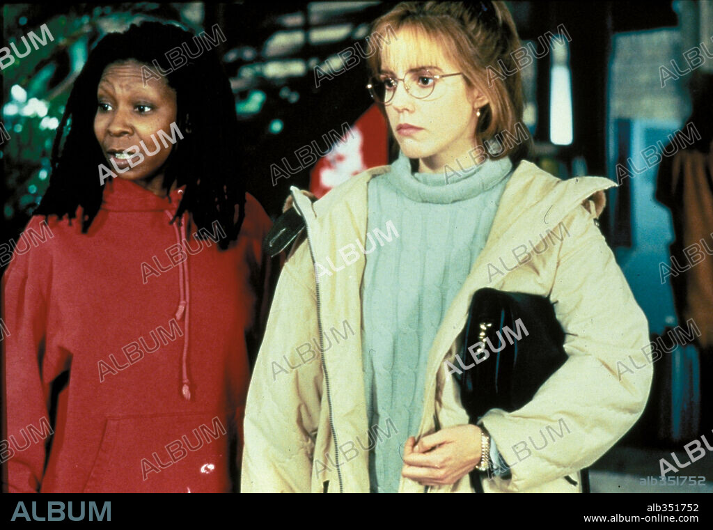 MARY-LOUISE PARKER and WHOOPI GOLDBERG in BOYS ON THE SIDE, 1995, directed by HERBERT ROSS. Copyright WARNER BROTHERS.