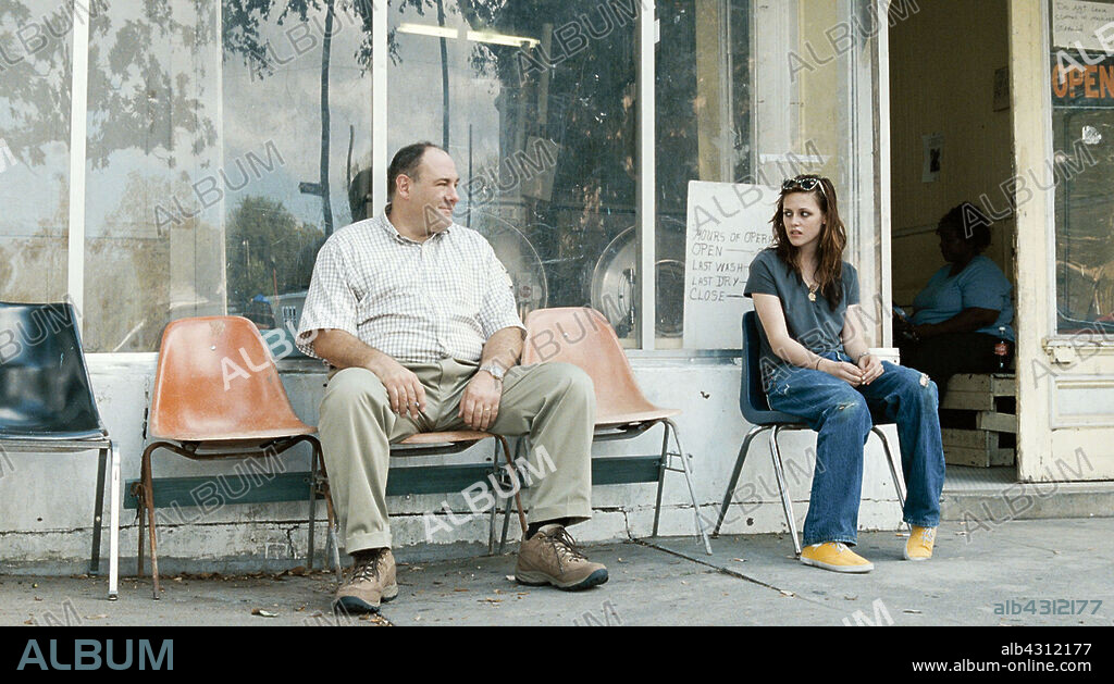 JAMES GANDOLFINI and KRISTEN STEWART in WELCOME TO THE RILEYS, 2010, directed by JAKE SCOTT. Copyright SAMUEL GOLDWYN FILMS.