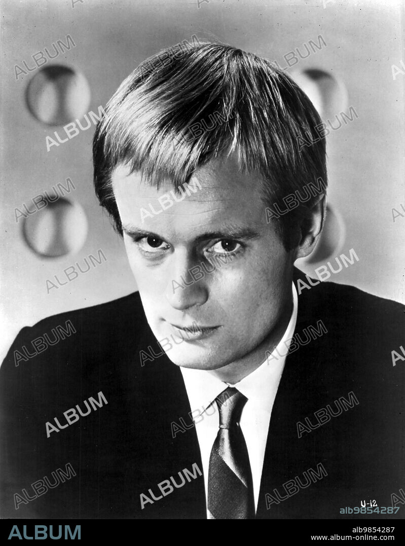 DAVID McCALLUM. DAVID MCCALLUM (born David Keith McCallum Jr., 19 September 1933 - 25 September 2023) was a Scottish actor and musician who gained wide recognition in the 1960s for playing secret agent Illya Kuryakin in the television series 'The Man from U.N.C.L.E.' Beginning in 2003, McCallum gained renewed international popularity for his role as NCIS medical examiner Dr. Donald "Ducky" Mallard in the American television series 'NCIS'. FILE PHOTO SHOT ON: DAVID MCCALLUM portrait, circa mid 1960's, location unknown. (Credit Image: © Movie Star News via ZUMA Press Wire Service).
