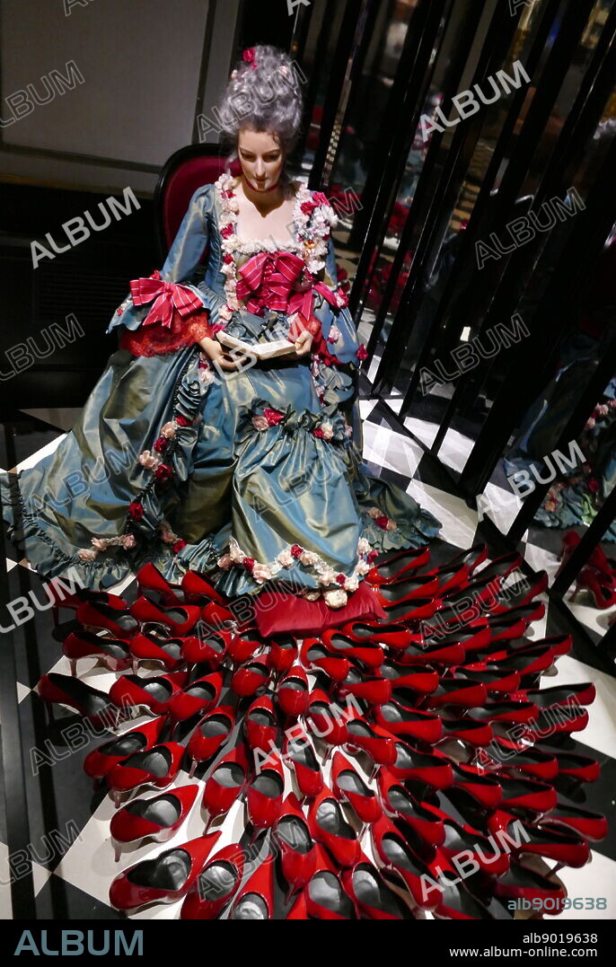 Waxwork of Jeanne Antoinette Poisson, (1721 - 1764), commonly known as Madame de Pompadour, a member of the French court and was the official chief mistress of Louis XV from 1745 to 1751.